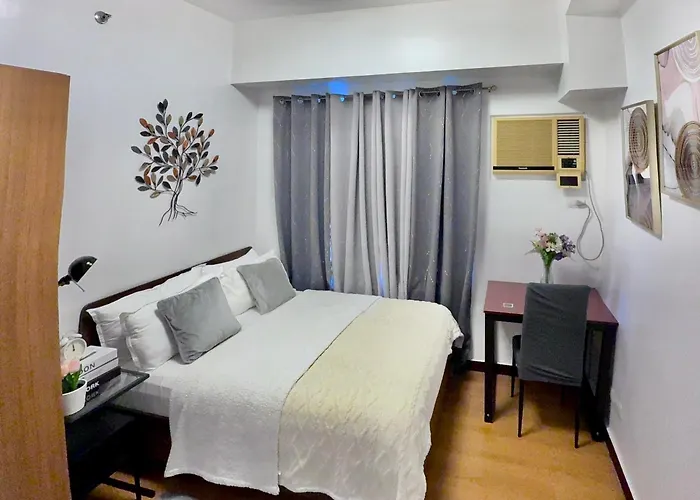 1 Bedroom Bayview Near Slmec & Us Embassy *